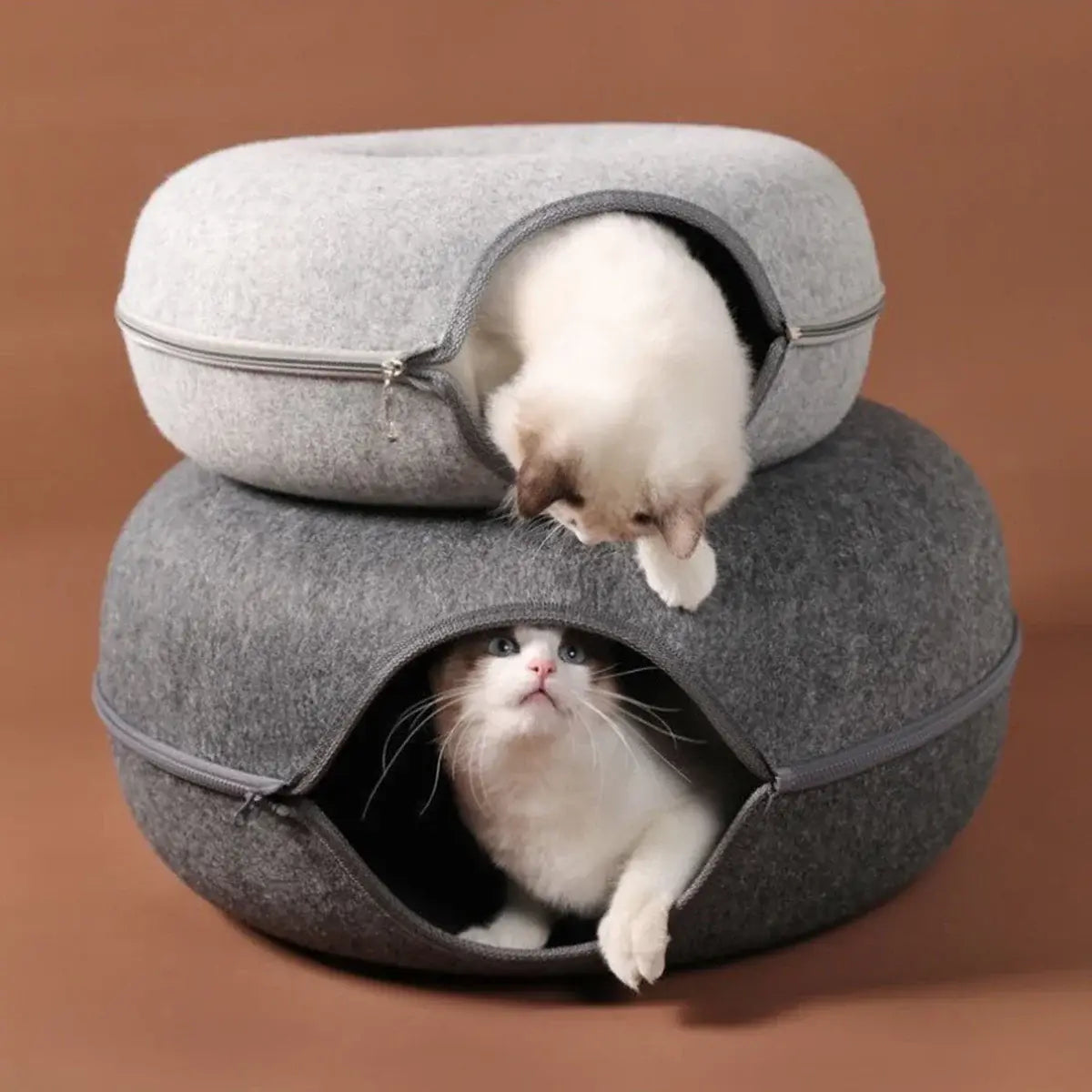 2-in-1 Felt Donut Cat Tunnel Bed